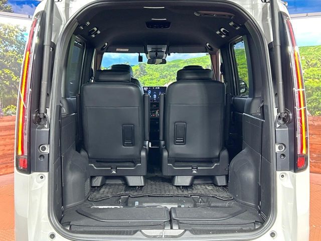 HONDA STEPWAGON E:HEV SPAD 2024 Image 31