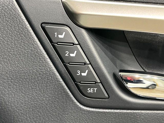 TOYOTA LEXUS RX200T AWD 2017 Image 31