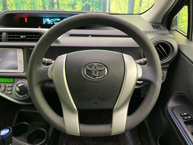 TOYOTA AQUA 2014 Image 31