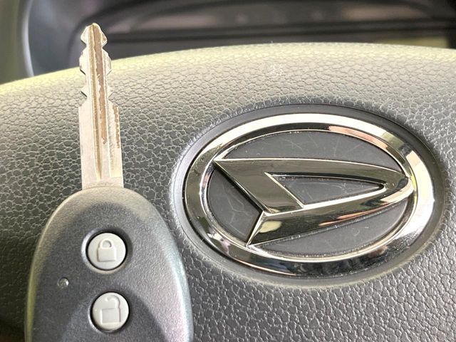 DAIHATSU MIRA E:S 2017 Image 31