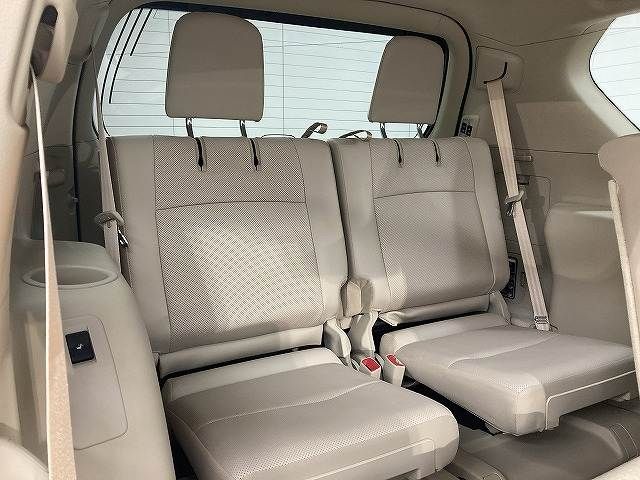 TOYOTA LANDCRUISER PRADO 2023 Image 31