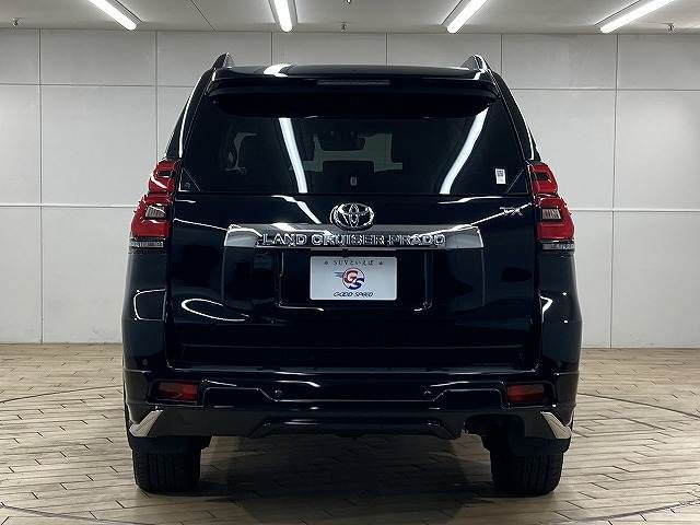 TOYOTA LANDCRUISER PRADO 2023 Image 31