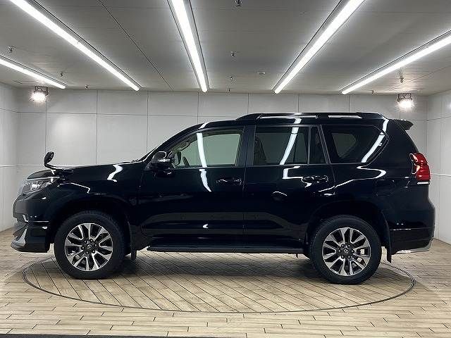 TOYOTA LANDCRUISER PRADO 2023 Image 31