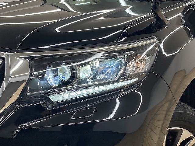 TOYOTA LANDCRUISER PRADO 2023 Image 31