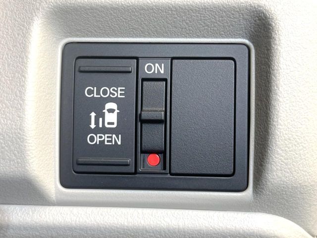 HONDA N BOX 2025 Image 31