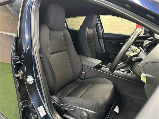 MAZDA 3 FASTBACK 2019 Image 31