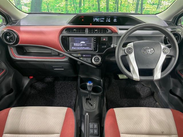 TOYOTA AQUA 2015 Image 31