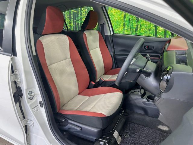 TOYOTA AQUA 2015 Image 31