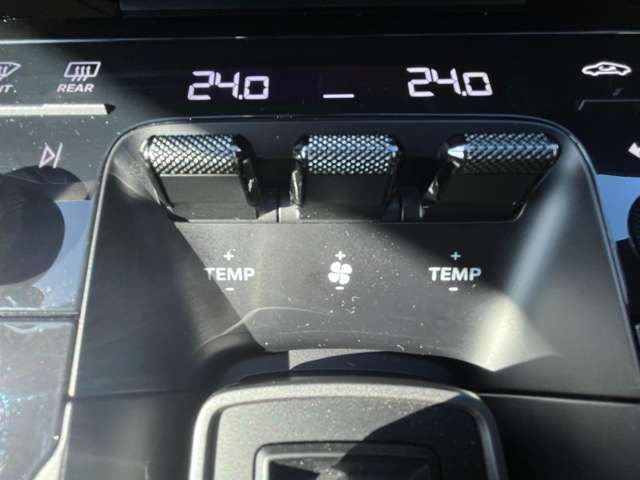 PORSCHE 911 2025 Image 31