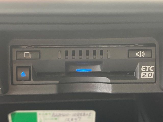 TOYOTA CROWN SEDAN HYBRID 2022 Image 31