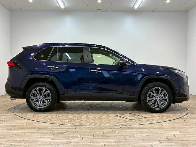 TOYOTA RAV4 HYBRID 4WD 2022 Image 31