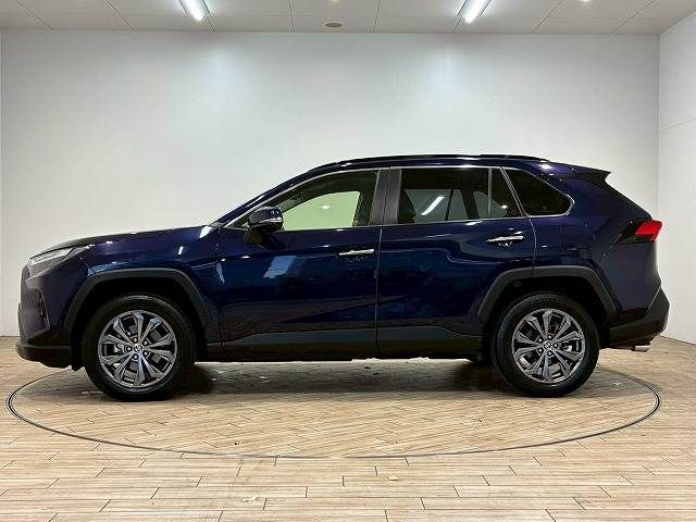 TOYOTA RAV4 HYBRID 4WD 2022 Image 31