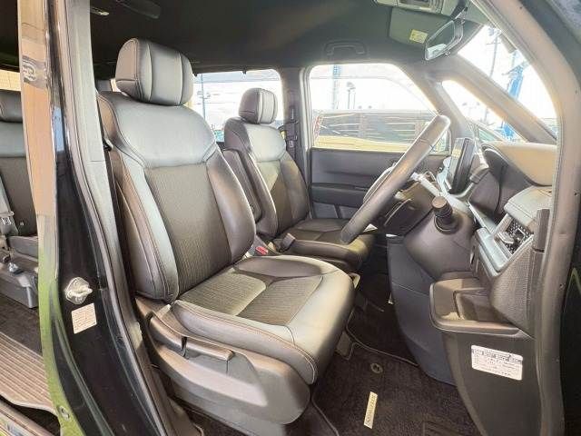 HONDA STEPWAGON E:HEV 2022 Image 31