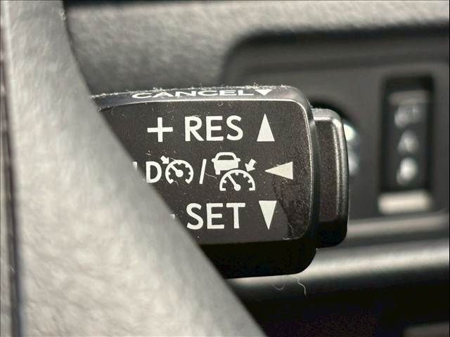 TOYOTA LANDCRUISER PRADO 2023 Image 31