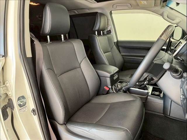 TOYOTA LANDCRUISER PRADO 2023 Image 31