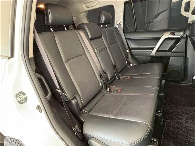 TOYOTA LANDCRUISER PRADO 2023 Image 31