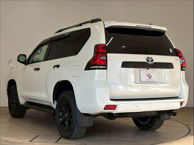 TOYOTA LANDCRUISER PRADO 2023 Image 31