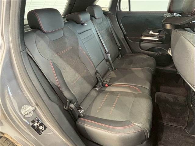 MERCEDES BENZ GLA CL 2020 Image 31