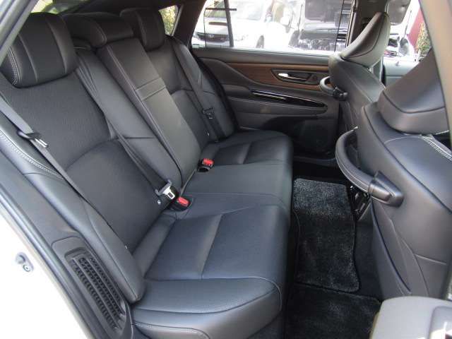 TOYOTA CROWN SEDAN HYBRID 2024 Image 31