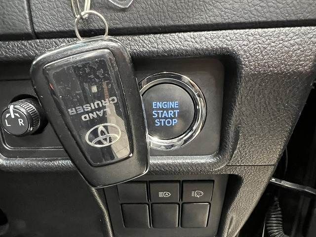 TOYOTA LANDCRUISER PRADO 2021 Image 31