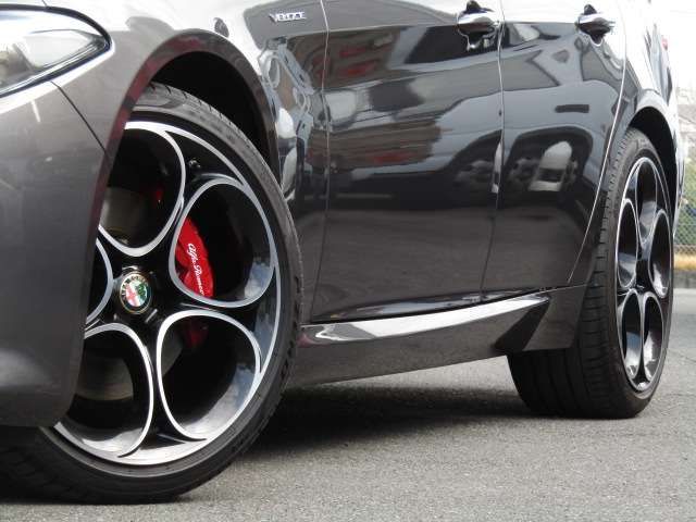 ALFAROMEO GIULIA 2022 Image 31