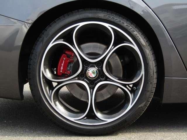 ALFAROMEO GIULIA 2022 Image 31