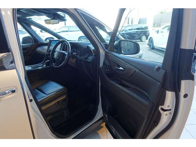 TOYOTA ALPHARD HYBRID 2023 Image 31