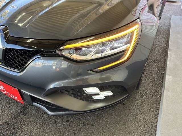 RENAULT MEGANE HATCH 2021 Image 31