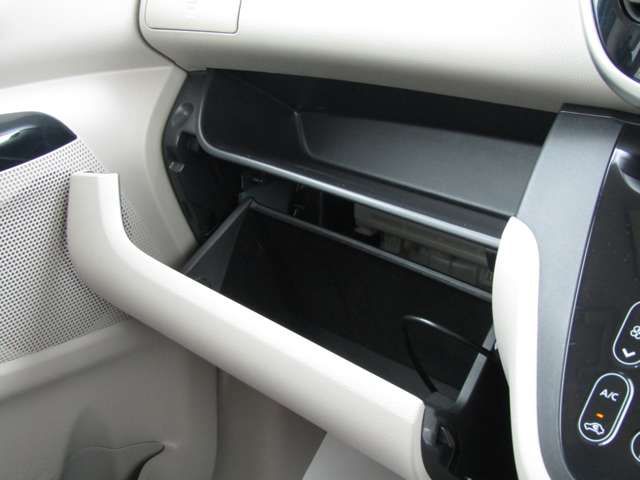 MITSUBISHI EK SPACE 2017 Image 31