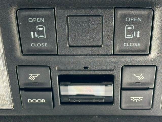 TOYOTA NOAH HYBRID 2022 Image 31