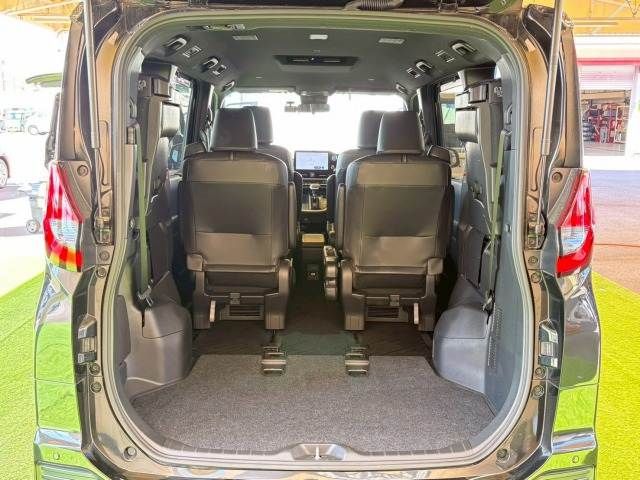 TOYOTA NOAH HYBRID 2022 Image 31