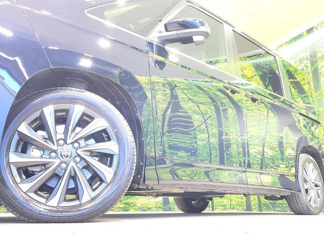 TOYOTA VOXY HYBRID 2025 Image 31