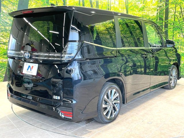 TOYOTA VOXY HYBRID 2025 Image 31