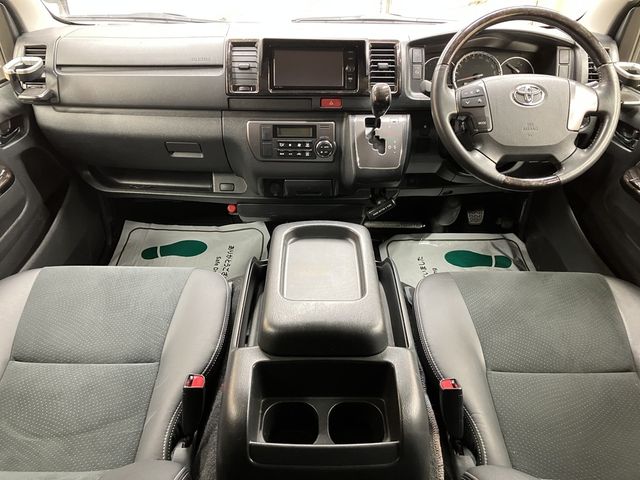 TOYOTA HIACE VAN 2WD 2017 Image 31