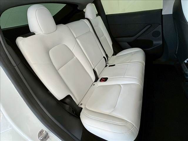 TESLA MODEL Y 2023 Image 31