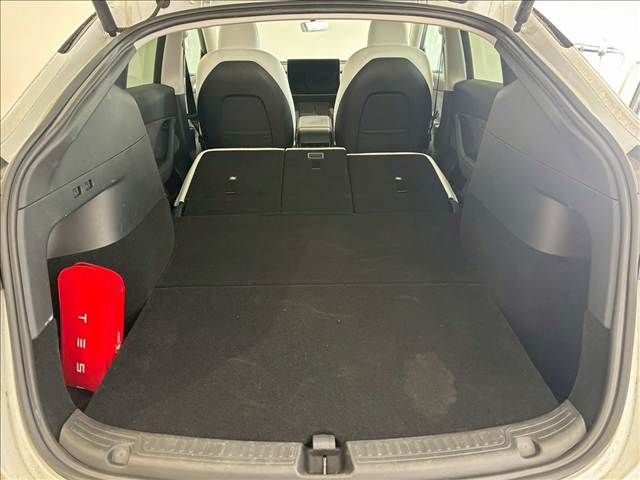 TESLA MODEL Y 2023 Image 31