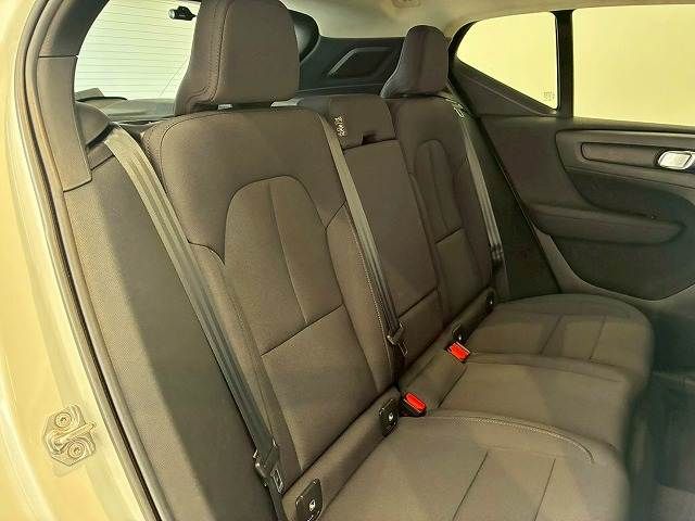 VOLVO XC40 2021 Image 31