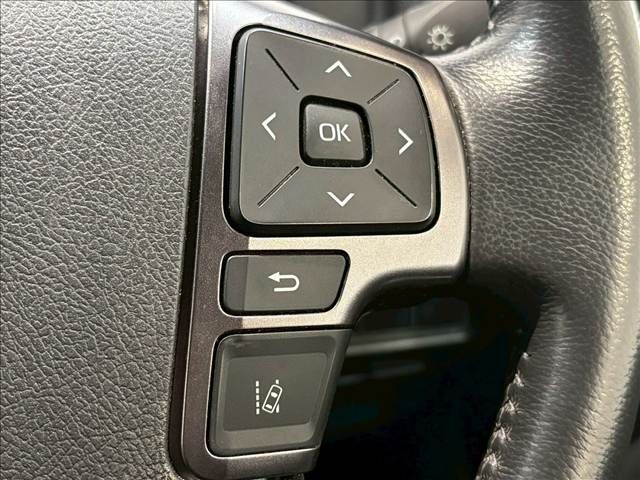 TOYOTA HIACE VAN 2WD 2021 Image 31