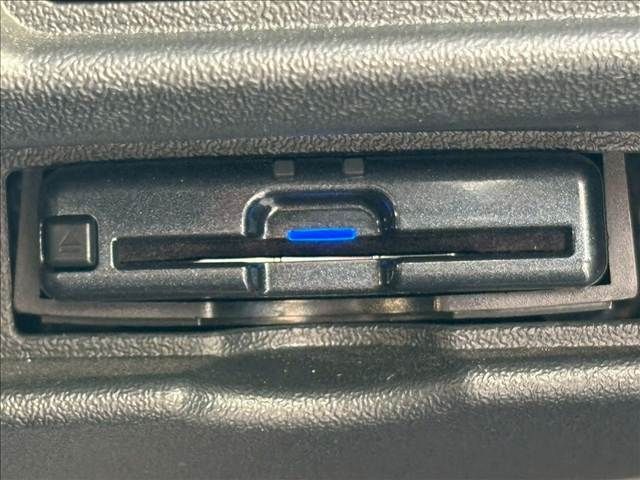 TOYOTA HIACE VAN 4WD 2023 Image 31