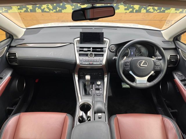 TOYOTA LEXUS NX200T 2014 Image 31