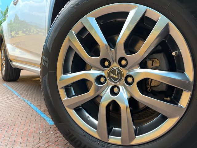 TOYOTA LEXUS NX300 AWD 2019 Image 31