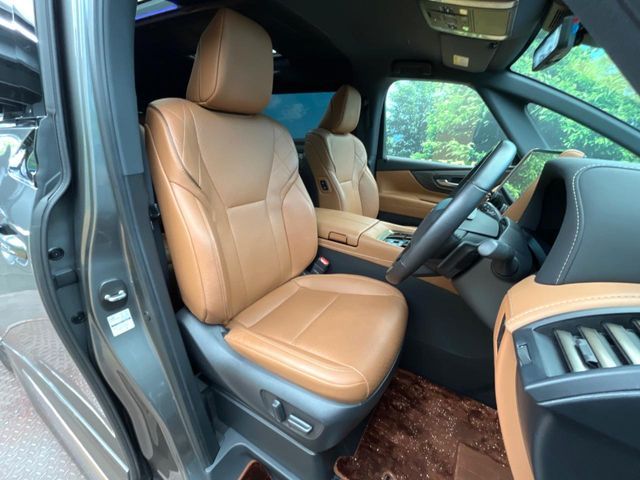 TOYOTA VELLFIRE 2025 Image 31