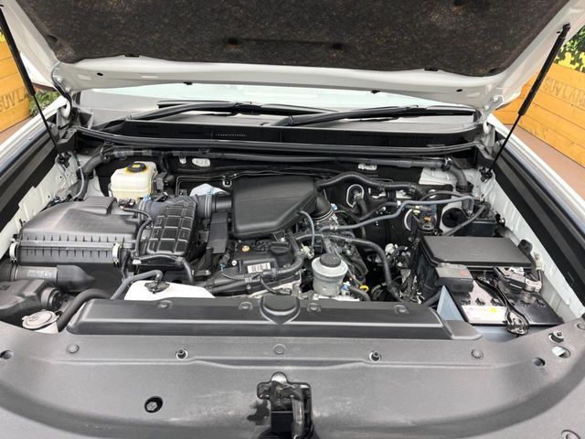 TOYOTA LANDCRUISER PRADO 2023 Image 31