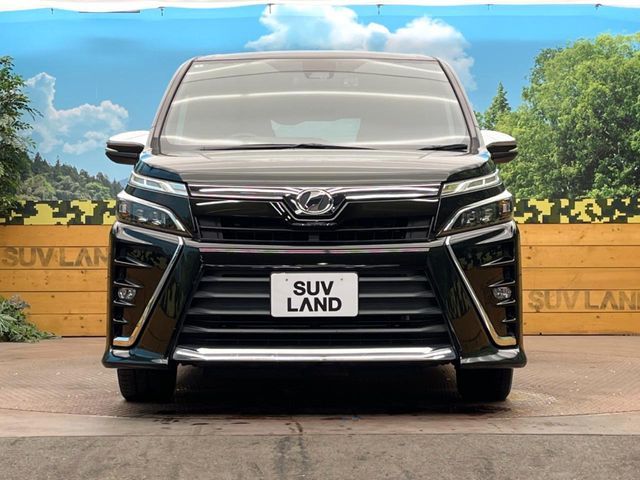 TOYOTA VOXY 2018 Image 31