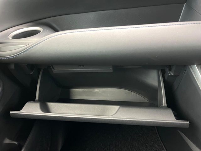 TOYOTA VOXY HYBRID 2025 Image 31