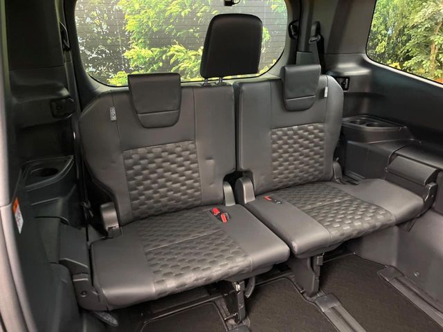 TOYOTA VOXY HYBRID 2025 Image 31