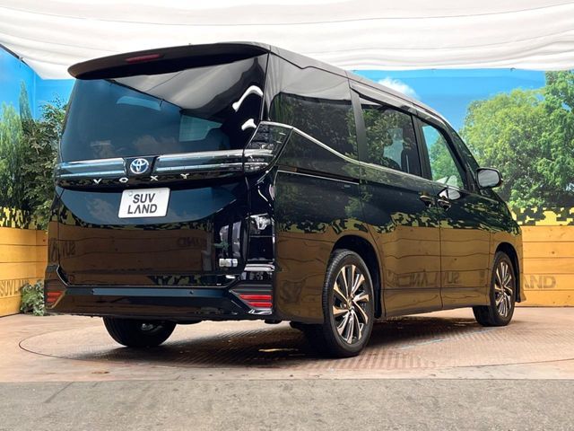 TOYOTA VOXY HYBRID 2025 Image 31