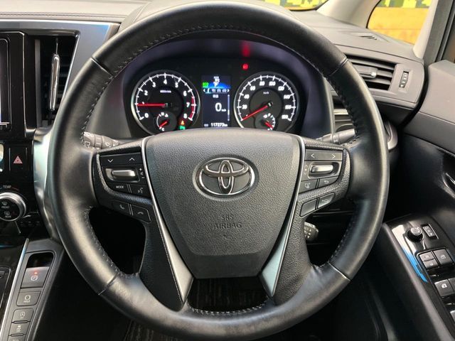 TOYOTA ALPHARD 2015 Image 31