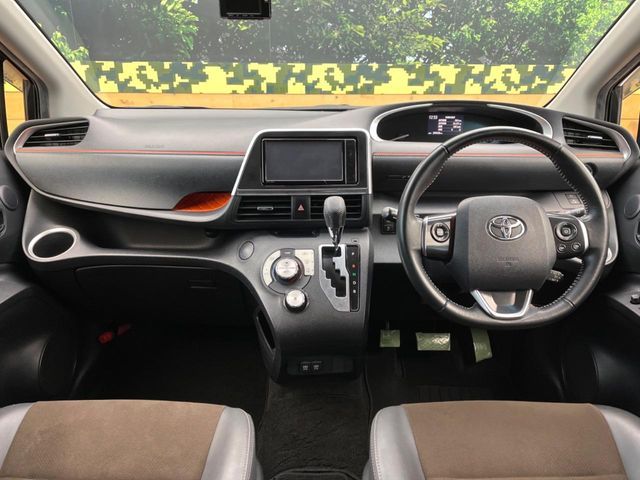 TOYOTA SIENTA HYBRID 2019 Image 31