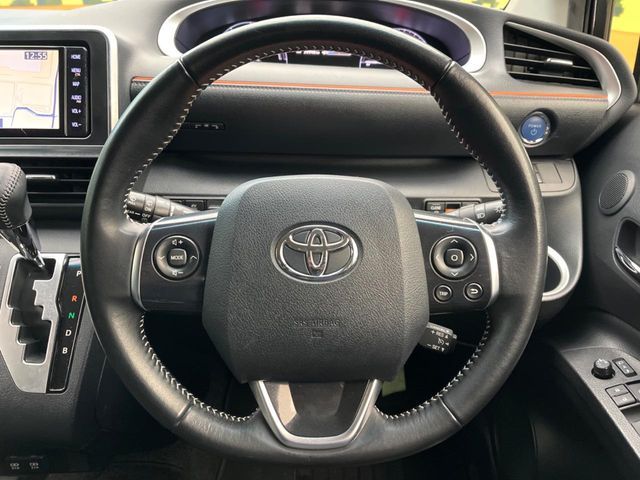 TOYOTA SIENTA HYBRID 2019 Image 31